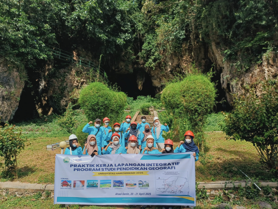 Mahasiswa Hamzanwadi Eksplorasi Geologi dan Geomorfologi di Goa Bangkang