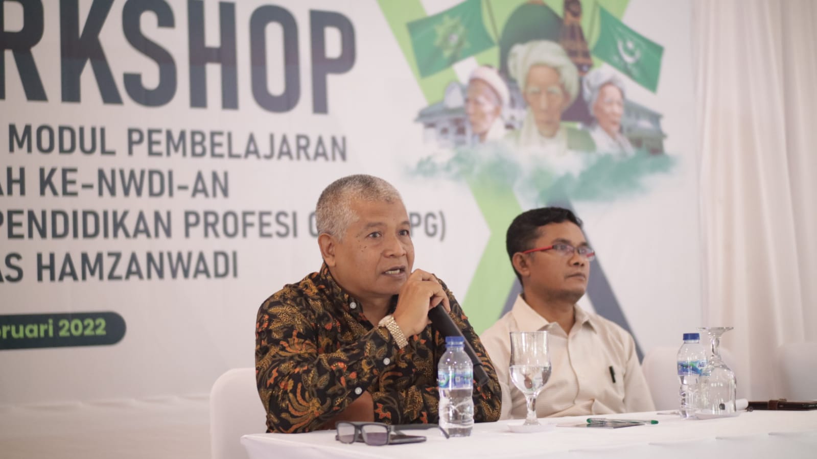Workshop Penulisan Modul Pembelajaran Mata Kuliah Ke-NWDI-an Untuk Program PPG Workshop Penulisan Modul Pembelajaran Mata Kuliah Ke-NWDI-an Untuk Program PPG
